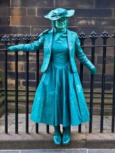 Book our living statue for your event. Our living statue is available for hire in London and around the UK.