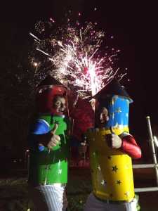 Human Christmas Crackers 5