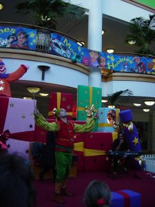 Christmas Elf Mime Artists 3