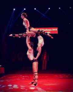 The Dainty Acrobats for hire. Book our acrobalance trio for corporate events, product launches or circus-themed events in London & the UK.