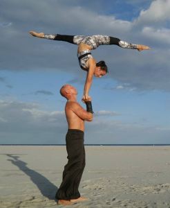 Acrobatic hand balance show for hire for corporate events.