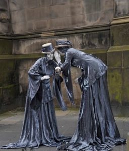 Hire our living statues
