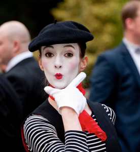 Traditional French Mime artist for Hire in Leeds, Liverpool, Newcastle, Milton Keynes, London and across the UK.