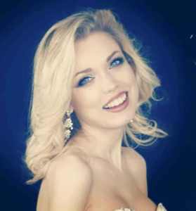 Classical Singer Gemma 2