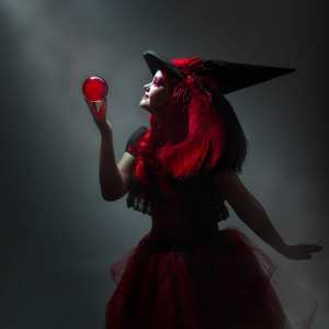 Hire our contact juggling act