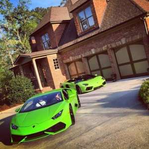 Lime Green Lamborghini Huracan available to hire in the UK.