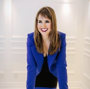 Dr Brynn Winegard corporate speaker for hire.