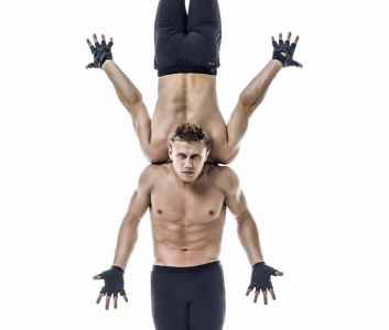 The Astounding Acrobalance Duo 4