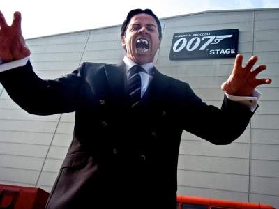 James Bond Villain lookalike for hire. Our Jaws lookalike is available to book for movie-themed events, corporate events or weddings in London & the UK