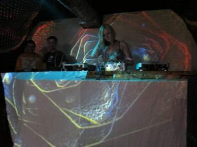 Live function DJ for hire. Book our party DJ for corporate events in London & the UK.