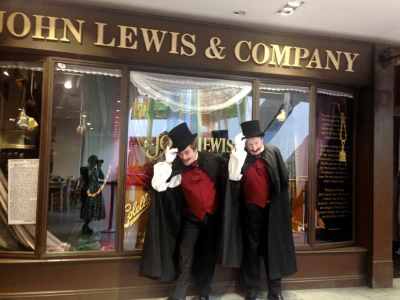 Dickensian mime artist