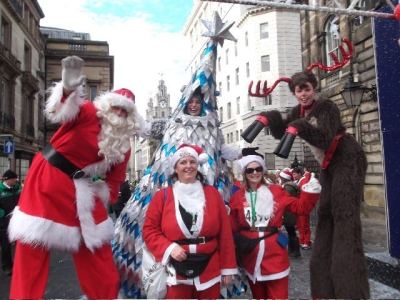 Reindeer Stilt Walkers 4