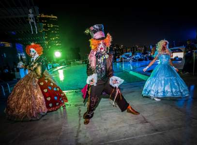 Book our horror-themed walkabout characters for Alice in Wonderland parties in the UK.