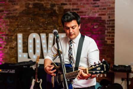 Talented musicians for hire in the UK for private events and festivals.