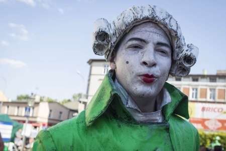 Historical living statues for hire