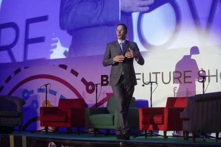 Hire Shawn DuBravac for your next conference