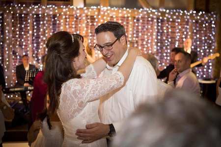 Party bands for upbeat weddings in the UK. Book our party bands today.