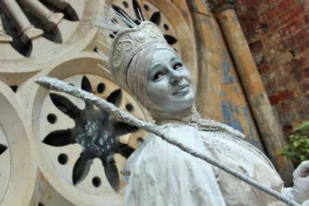 Ice Queen Human Statue 4