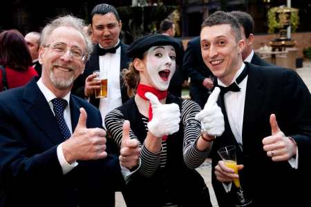 French Mime Artist available to book for corporate event appearances in the UK and Worldwide.