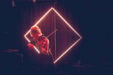 electric violinist for hire