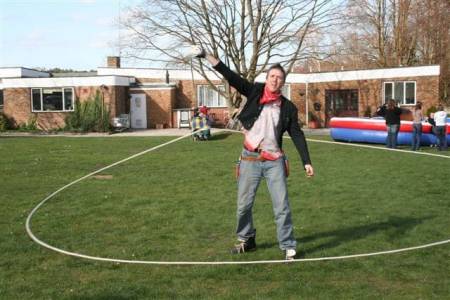 Rope spinner for hire in the UK and london