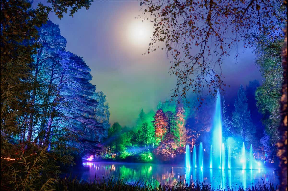 London based special effects company providing professional fireworks displays for outdoor festivals.