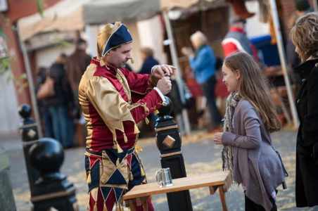 Mime artist and street entertainers for hire