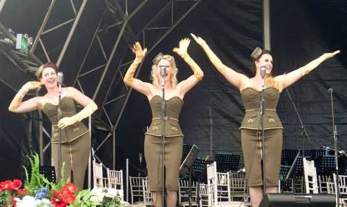 The-Rocking-Belles-vintage-perfromance