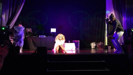 Stage contortion show for hire. Our Contortionist can be hired in London and across the UK.