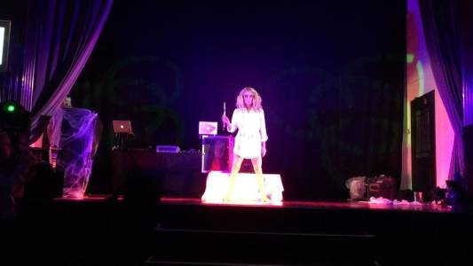 Cabaret Contortion show for hire. Our cabaret shows can be hired in London and across the UK.
