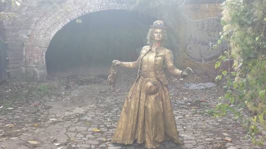 Here is our SteamPunk Zombie human/living statue availible to hire in London and the UK.