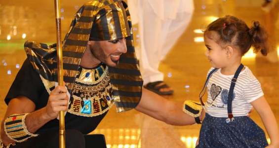 Walkabout historical characters for hire. Book our Ancient Egyptian walkabout act for themed events in London & the UK.