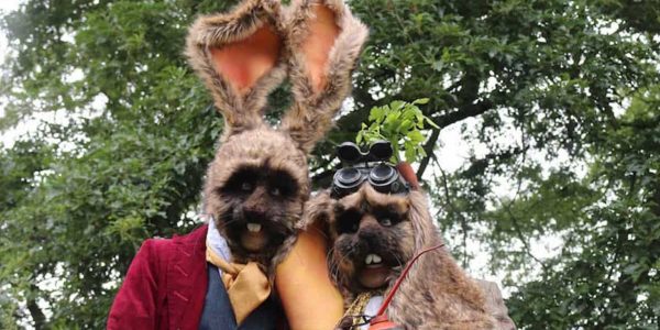 Bouncealot-Bunny-Stilt-Walkers