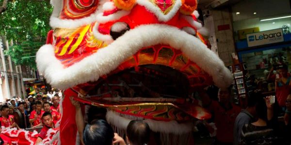 Giant-Chinese-Lion-Street-Parade