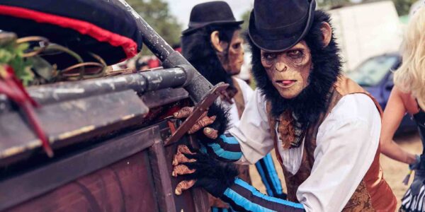Halloween-Acts-For-Walkabout-Entertainment
