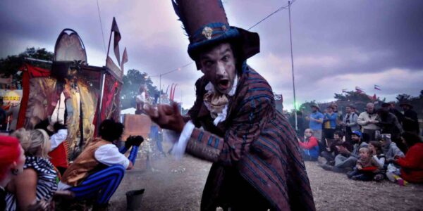 Halloween-Sideshow-Character