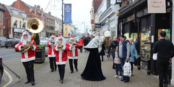 Newmarket-Christmas-Event-Santa-Band