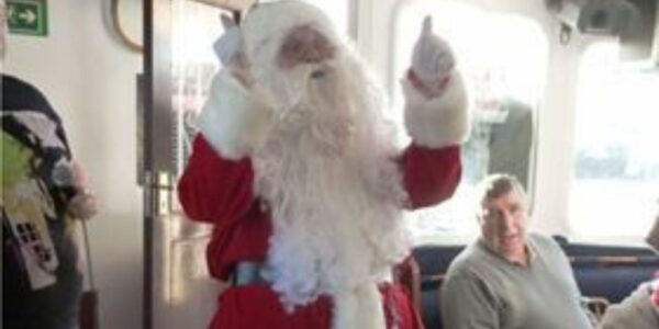 Santa-Entertainer-On-Cruise-Ship