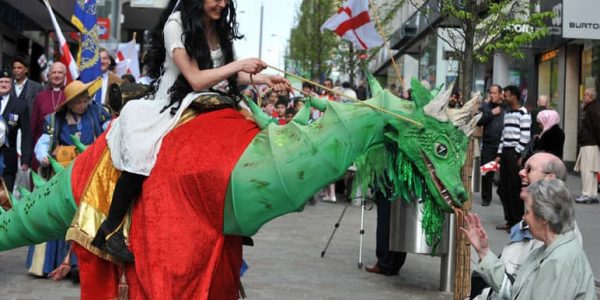 The-Ancient-Dragon-And-Princess-Performers