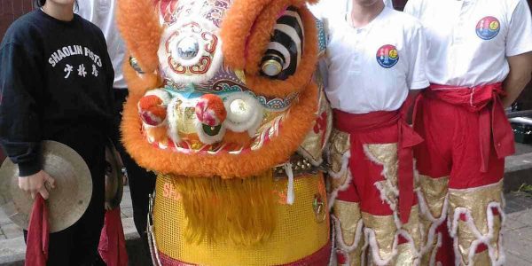 Traditional-Chinese-Dancing-Dragon