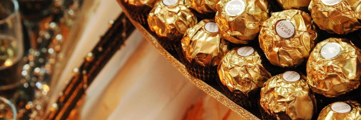 Human champagne & chocolate table for hire. Book our living champagne table for award ceremonies in Leicestershire & the UK. Human champagne & chocolate table for hire. Book our living champagne table for award ceremonies in Leicestershire & the UK.