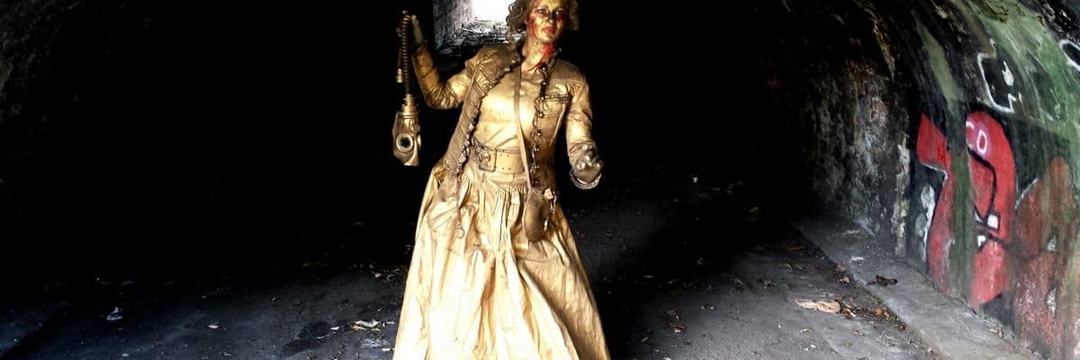 Living and human statues for hire in London and the The UK.This is our Steampunk Zombie