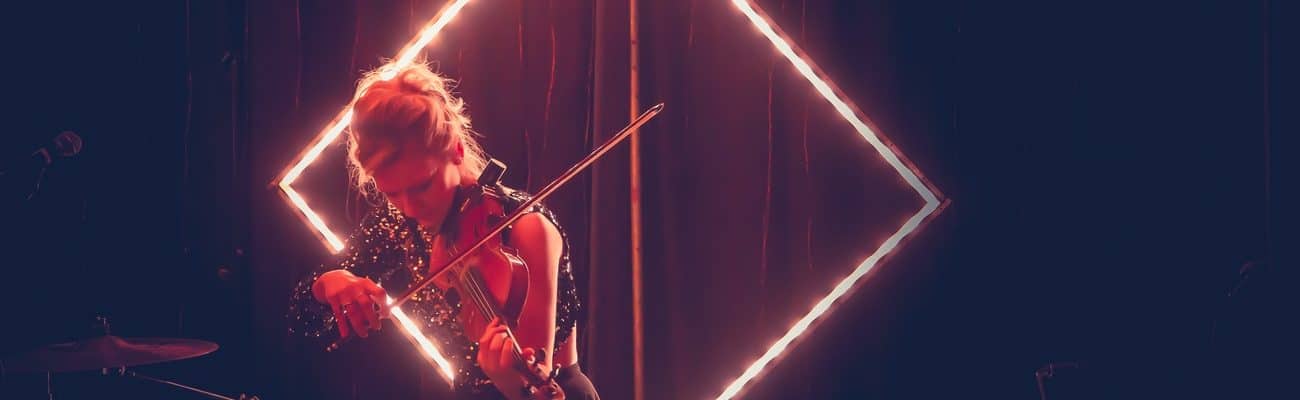 electric violinist for hire