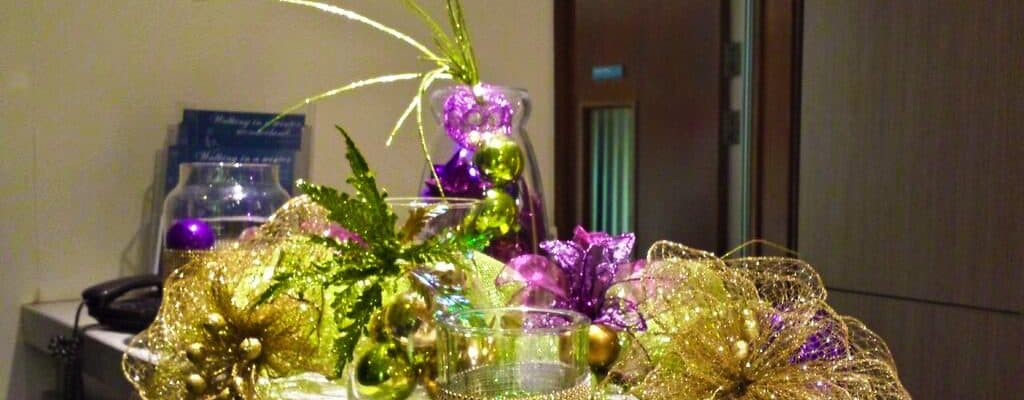 Bespoke Front Desk & Lobby Christmas Decor 6