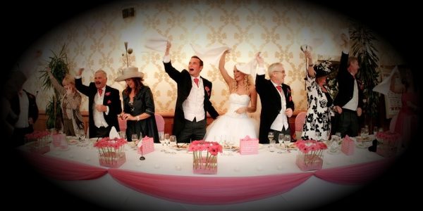 Singing Waiters 3