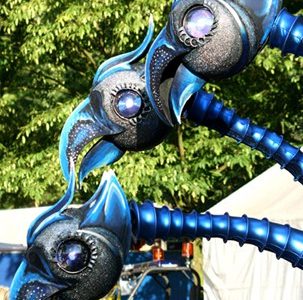 Alien-Birds-Trio-Group