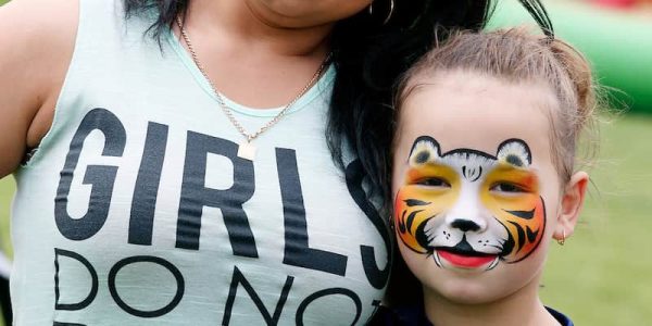Amazon-Family-Fun-Day-Face-Painting