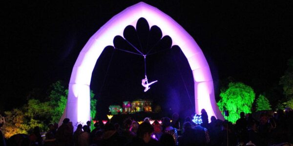Arch-Aerialist-Show