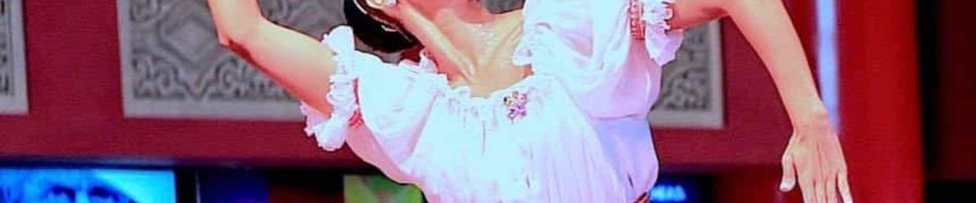 Ballerina-Christmas-Performer Ballerina-Christmas-Performer