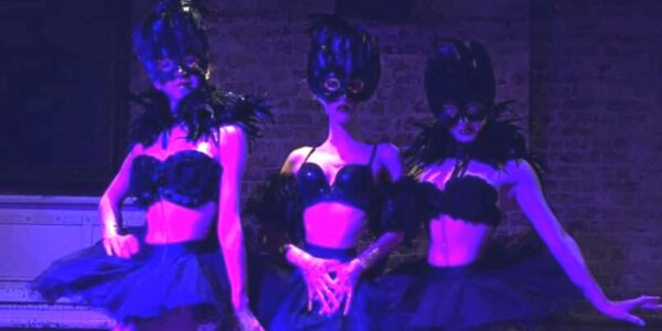 Black-Feathered-Ballet-Performers